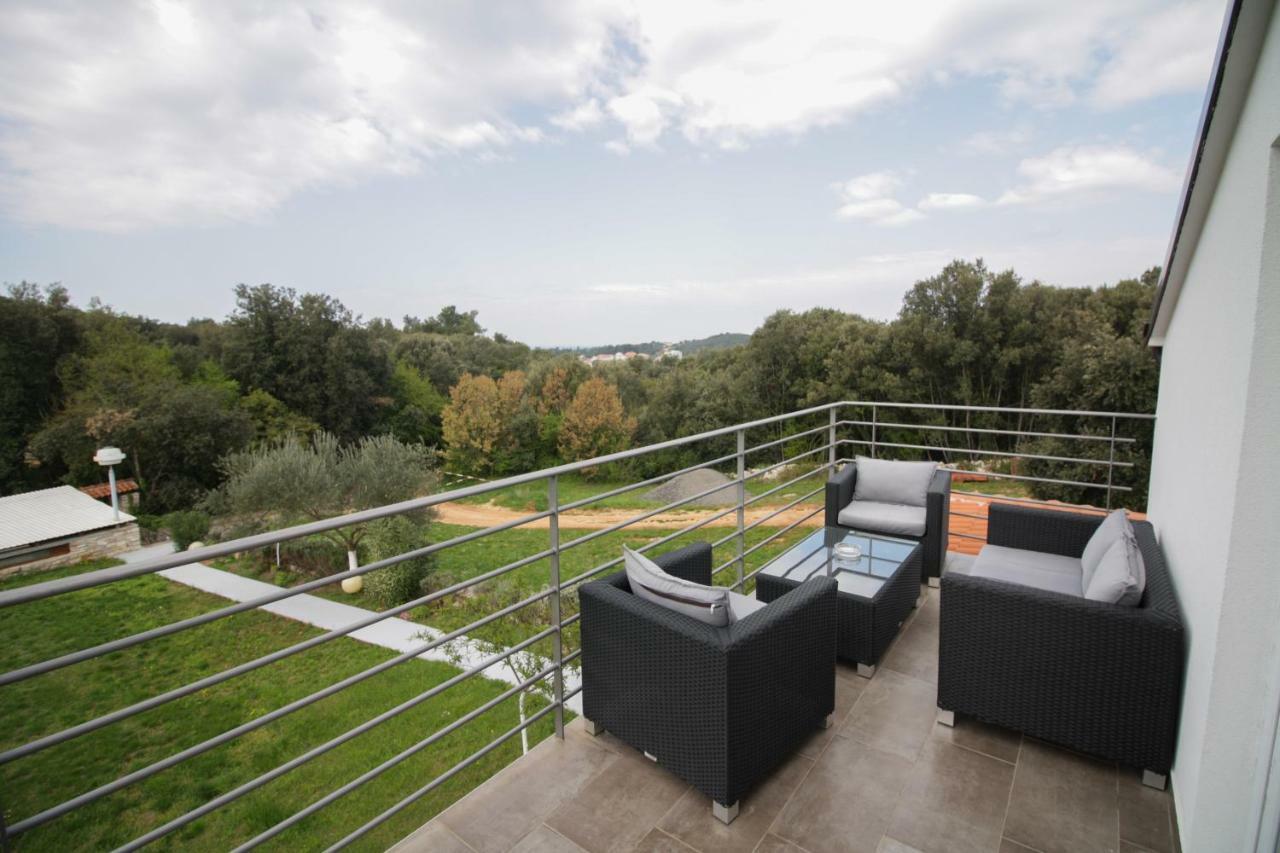 Sebi Apartment 300 M From Beach Rovinj Exterior photo